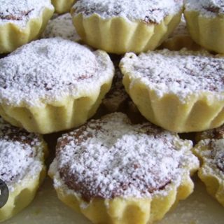 Coșulețe cu gem si nucă 270g