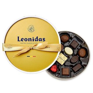 Cutie Dora Gold. Dimensiuni 17,7X 6,5 cm. 300 grame