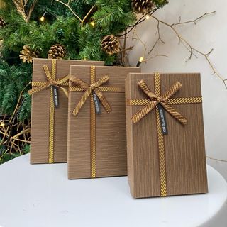 Cutii pentru cadou (preț per bucată)