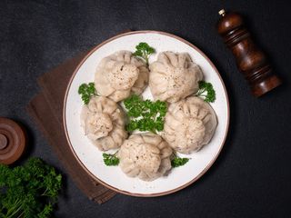 Khinkali cu carne de miel