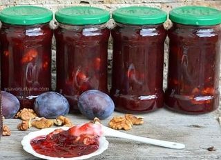 Gem de prune cu nucă prăjită borcan 400gr