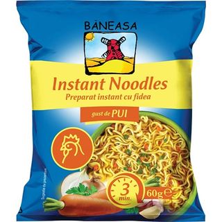 Baneasa Preparat Instant cu fidea si gust de pui 60 g