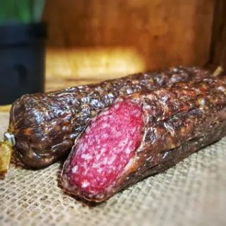 Salam specialitate crud-uscat