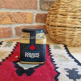 Mustar Doamne fereste