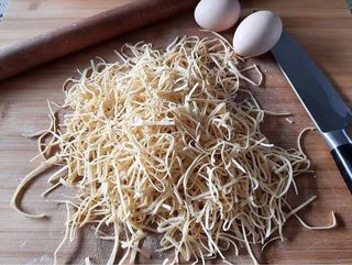 Tăiței de casă subțiri 250gr