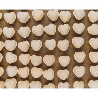 Pelmeni sa pilećim i goveđim mesom na mjeru