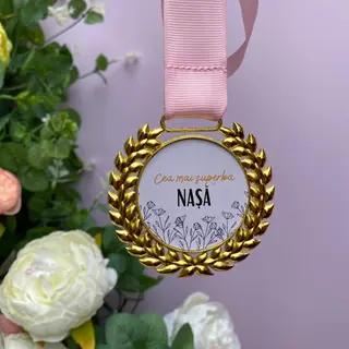 Medalie ”Cea Mai Superbă Nașă”