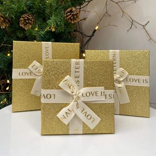 Cutii pentru cadou (preț per bucată)