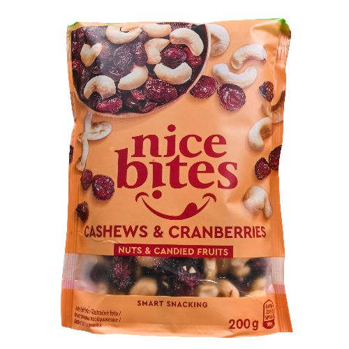 Nice Bites Суров микс кашу и боровинки