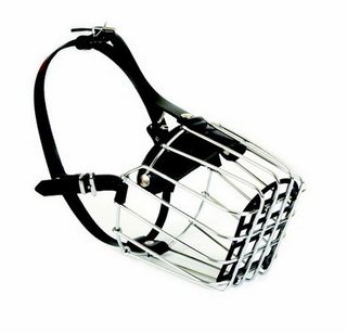 Botnita metalica pentru caini Dingo pentru caucazieni