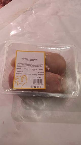 Supeco Piept Pui Dezosat Fara Piele 650G