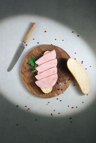 Šunka za pizzu Ravlić 100g (narezano/komad)