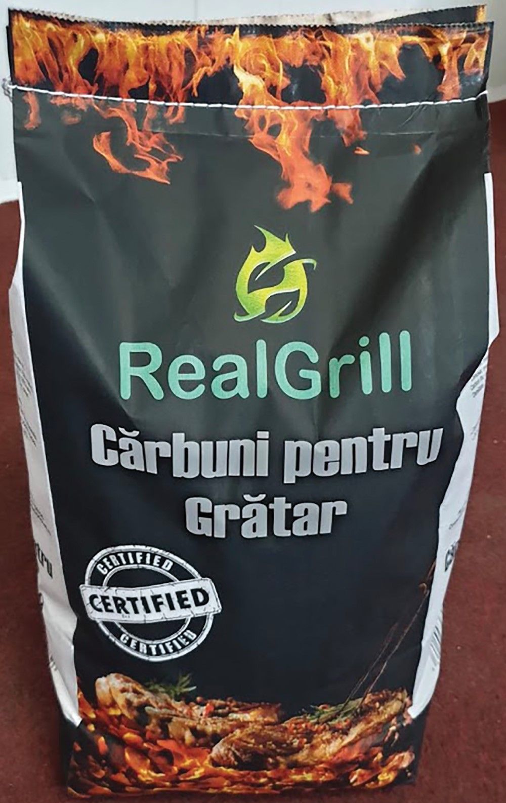 Lampi solare si decoratiuni gradina