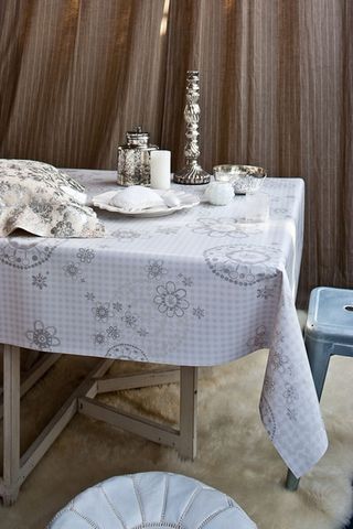 Dekor. mušema za sto 140cm POZ8011