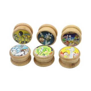 Grinder Lemn Rick and Morty