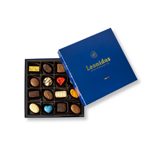 Cutie Zanzibar Blue. Dimensiuni 19 x 19 x 3 cm. 220g