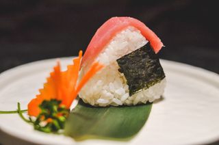 Onigiri maguro