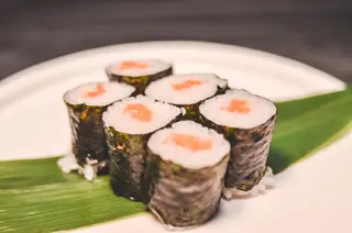 Hosomaki sake