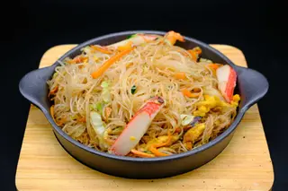 035 - Spaghetti di riso con frutti di mare