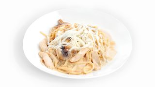 Паста С Курицей И Грибами ( 350 г )
