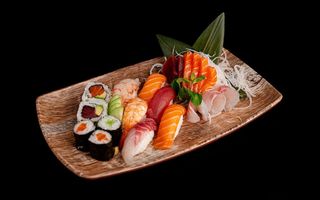 Sushi sashimi misto