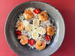 Цезарь с креветками (250г)