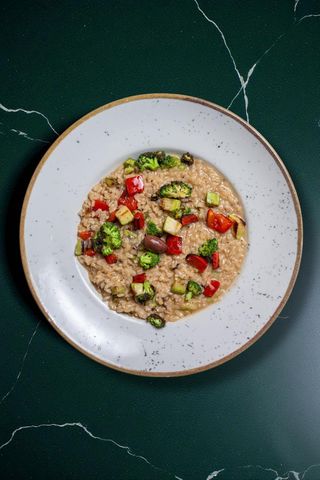 Integralni pirinač sa povrćem