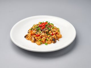 Рис с овощами и яйцом вок (350г)