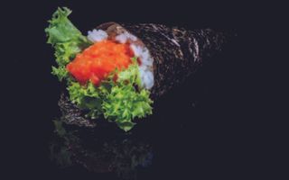 072 Temaki spicy salmon