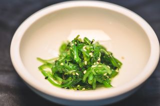 Wakame salad