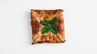 Хачапури С Сыром И Свежим Шпинатом (300 г)