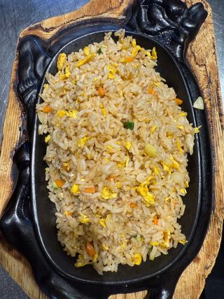 104. Riso piccante alla piastra