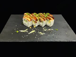 Ролл Королевский Дракон ( 300 г )