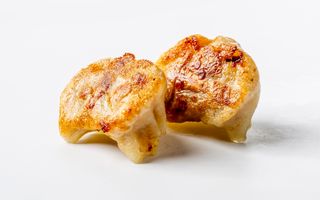 107. Gyoza di carne - 4 pezzi