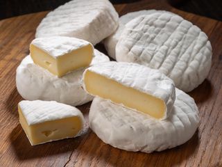 Сыр бри (100г)