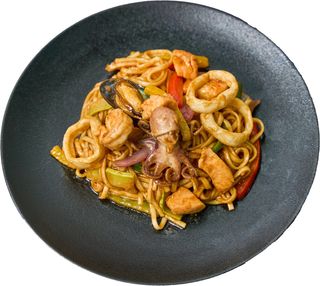 Удон с морепродуктами (400г)