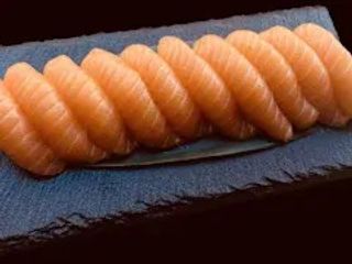 10 nigiri sake