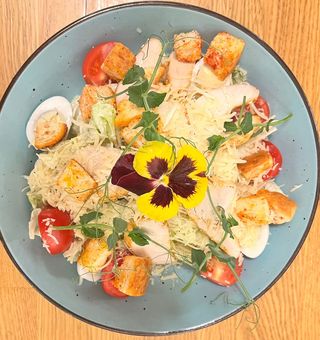 Цезарь с креветками (300г)