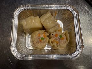 10. Xiaomai di gamberi con carne al vapore