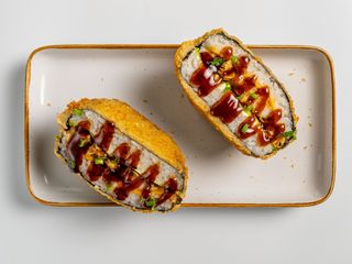 Суши бургер с курицей (220 г)