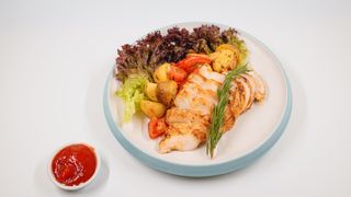 Куриное филе на гриле с картофелем бейби (350г)