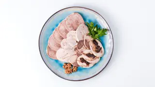 Мясная тарелка (300г)
