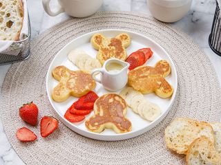 Панкейки с бананом и мороженым (230г)