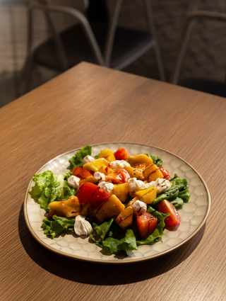 Салат из тёплого хрустящего баклажана (360г)