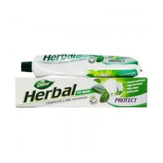 Dabur Herbal With Basil Protect Toothpaste 140G
