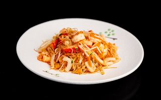 Spaghetti di riso ai frutti di mare