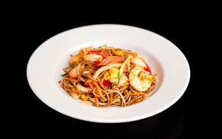 Yaki soba ai frutti di mare