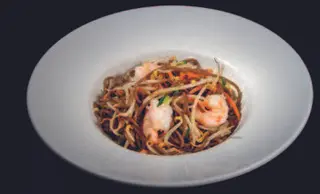 125 Yaki soba gamberi e verdure