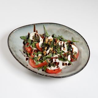 Капрезе (290г)