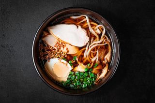 Рамен с курицей (400г)